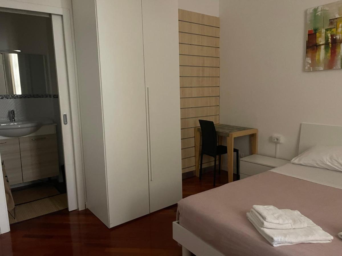 Una Rosa Blu Σαλέρνο Εξωτερικό φωτογραφία